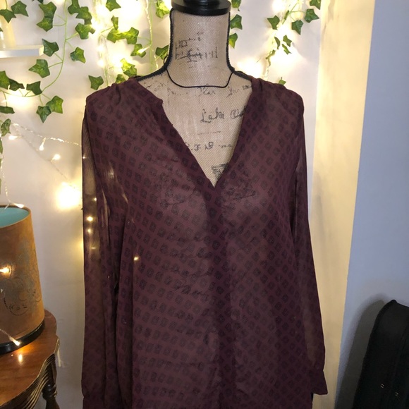 Purple blouse Large women’s Old Navy - Picture 7 of 7